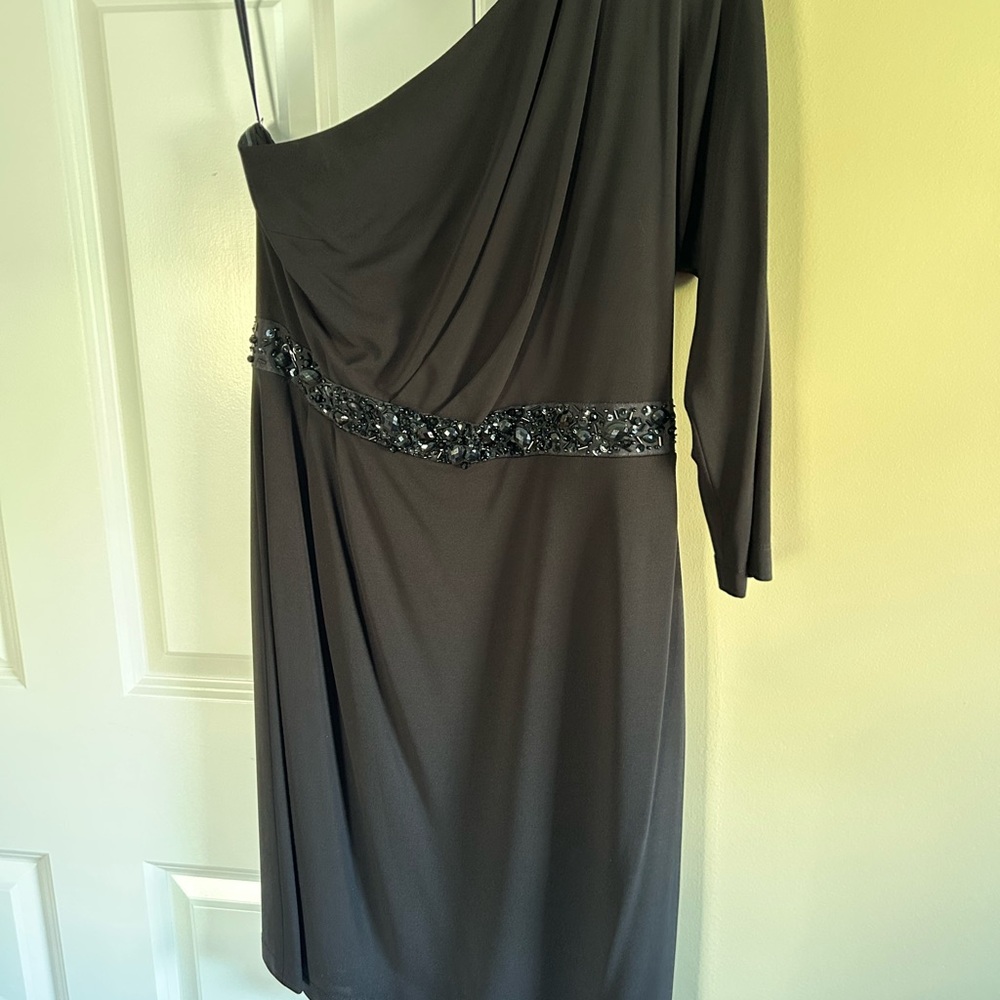 Elegant Black One-Shoulder Beaded Cocktail Dress